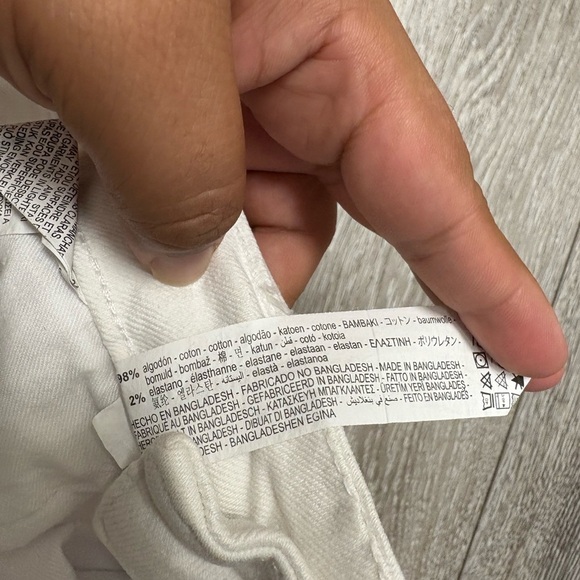 Zara Women's White Frayed Denim Shorts - Picture 6 of 9